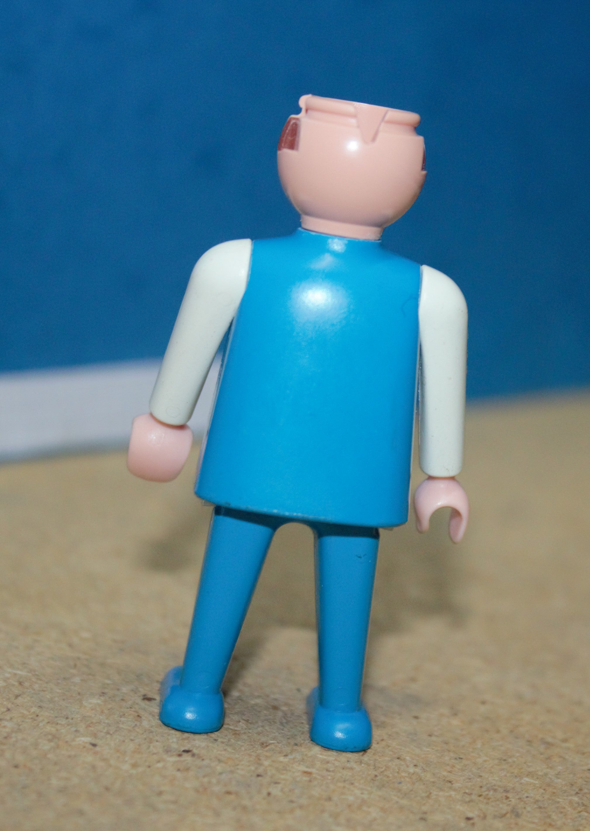 01  Playmobil Figur Mann Blau – Vintage 1993 (nicht vollständig)